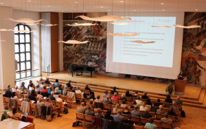 Blick in den gut gefüllten Saal im Haus der Kirche©SLfG Blick in den gut gefüllten Saal im Haus der Kirche©SLfG