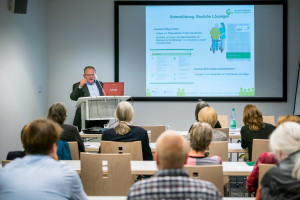 Interdisziplinäre Fachtagung „Gesund im Alter“ der Sächsischen Landesvereinigung für Gesundheitsförderung unter der Überschrift „Selbstbestimmt oder doch fremdbestimmt?“ zur Gesundheit, soziale Lage und Teilhabe älterer Menschen am 18. November 2016 bei der Sächsischen Landesärztekammer in Dresden. Foto: André Wirsig für die Sächsische Landesvereinigung für Gesundheitsförderung