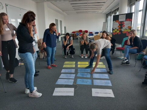 Qualifizierungsworkshop „Beteiligung von Eltern: Hürden erkennen und meistern“ © SLfG Qualifizierungsworkshop „Beteiligung von Eltern: Hürden erkennen und meistern“ © SLfG