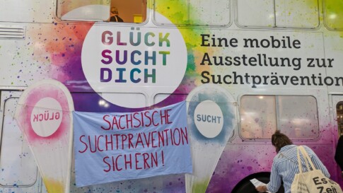GLÜCK SUCHT DICH © SLfG GLÜCK SUCHT DICH © SLfG