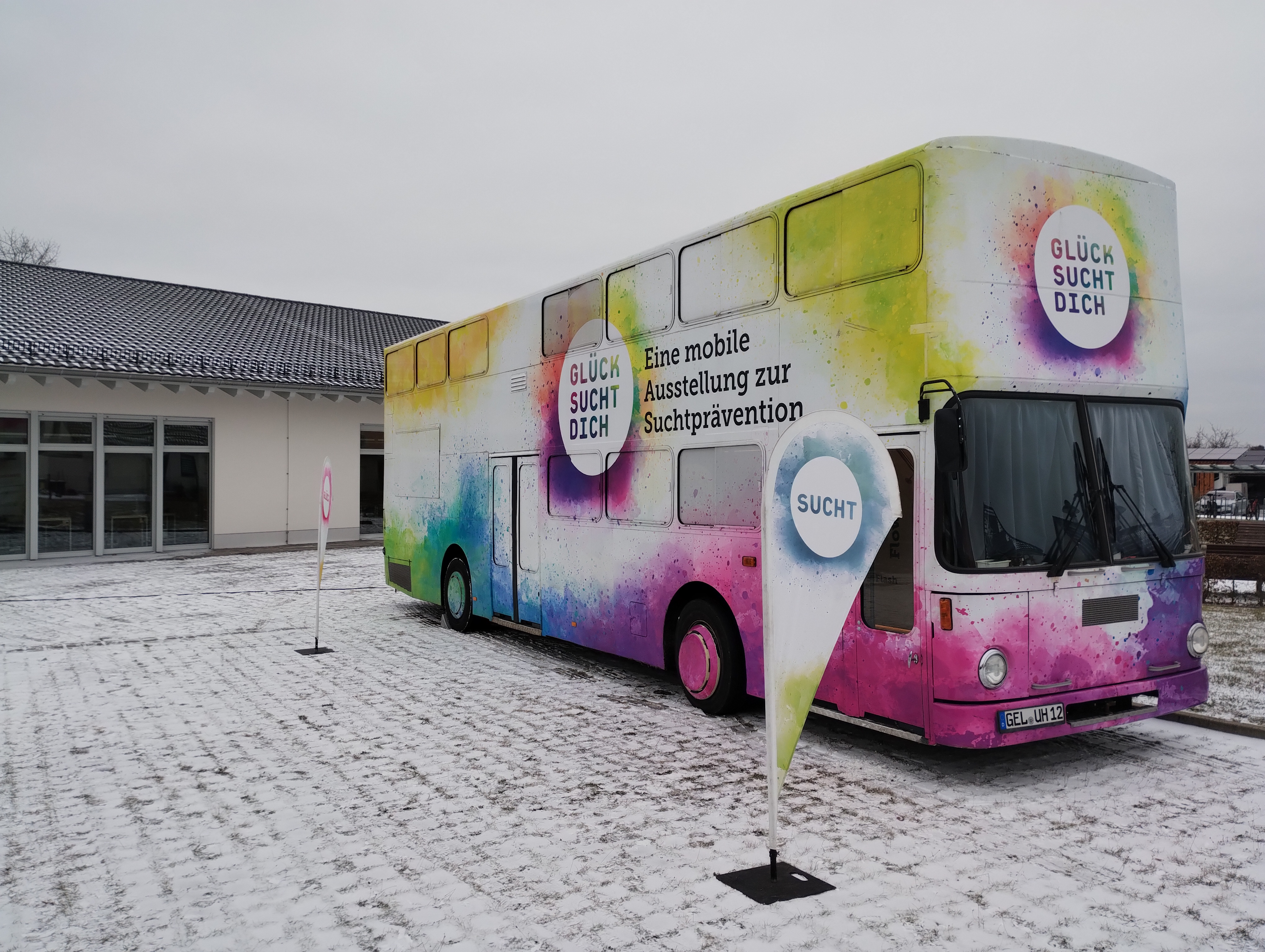 GLÜCK SUCHT DICH © SLfG GLÜCK SUCHT DICH © SLfG